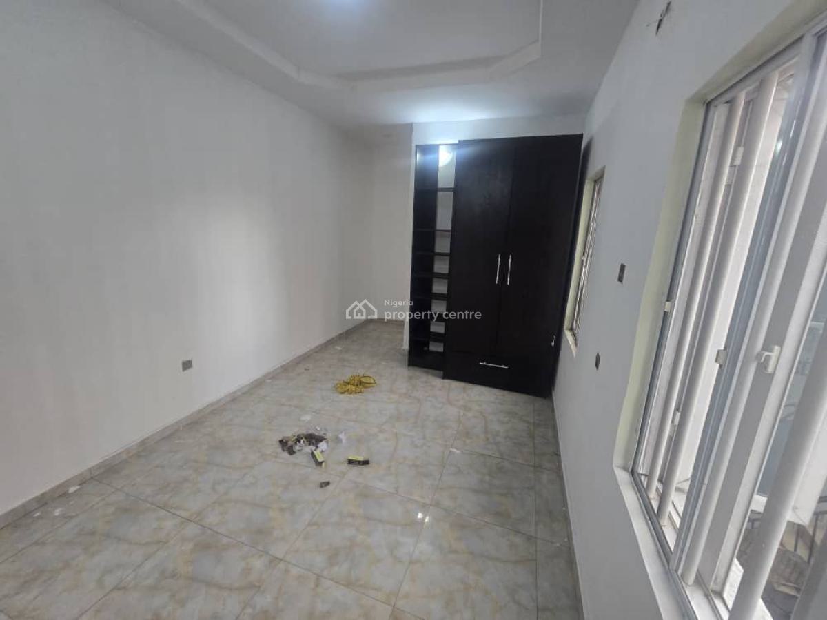 Newly Renovated Self Serviced 2bedroom Flat Apartment, Lekki Phase 1, Lekki, Lagos, Flat / Apartment for Rent