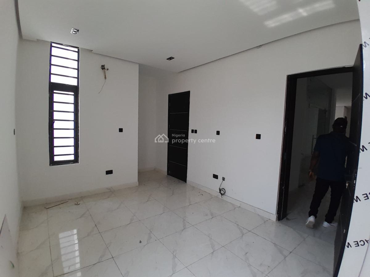 Spacious 1 Bedroom Flat, Ologolo, Lekki, Lagos, Flat / Apartment for Sale