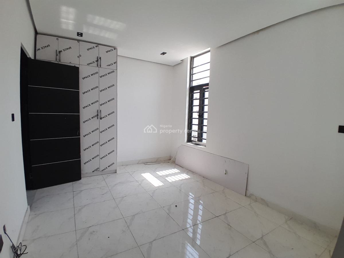 Spacious 1 Bedroom Flat, Ologolo, Lekki, Lagos, Flat / Apartment for Sale