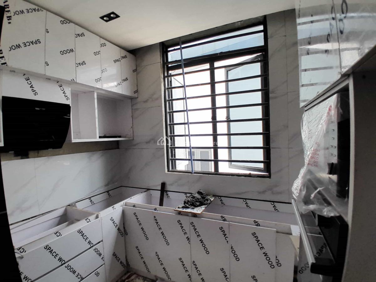 Luxury 2 Bedroom Flat, Ologolo, Lekki, Lagos, Flat / Apartment for Sale