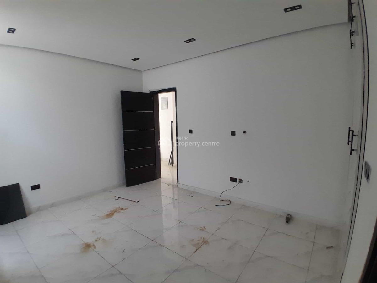 Luxury 2 Bedroom Flat, Ologolo, Lekki, Lagos, Flat / Apartment for Sale