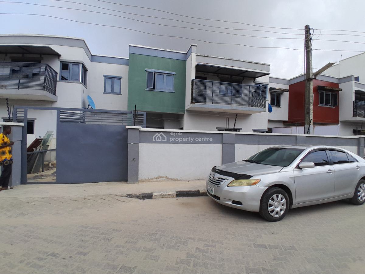 4 Bedroom Terrace Duplex with Bq, Ologolo, Lekki, Lagos, Terraced Duplex for Sale