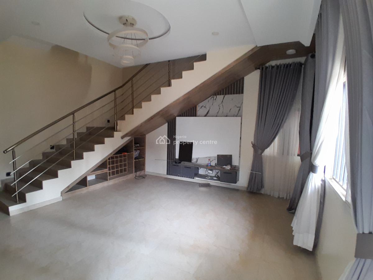 4 Bedroom Terrace Duplex with Bq, Ologolo, Lekki, Lagos, Terraced Duplex for Sale