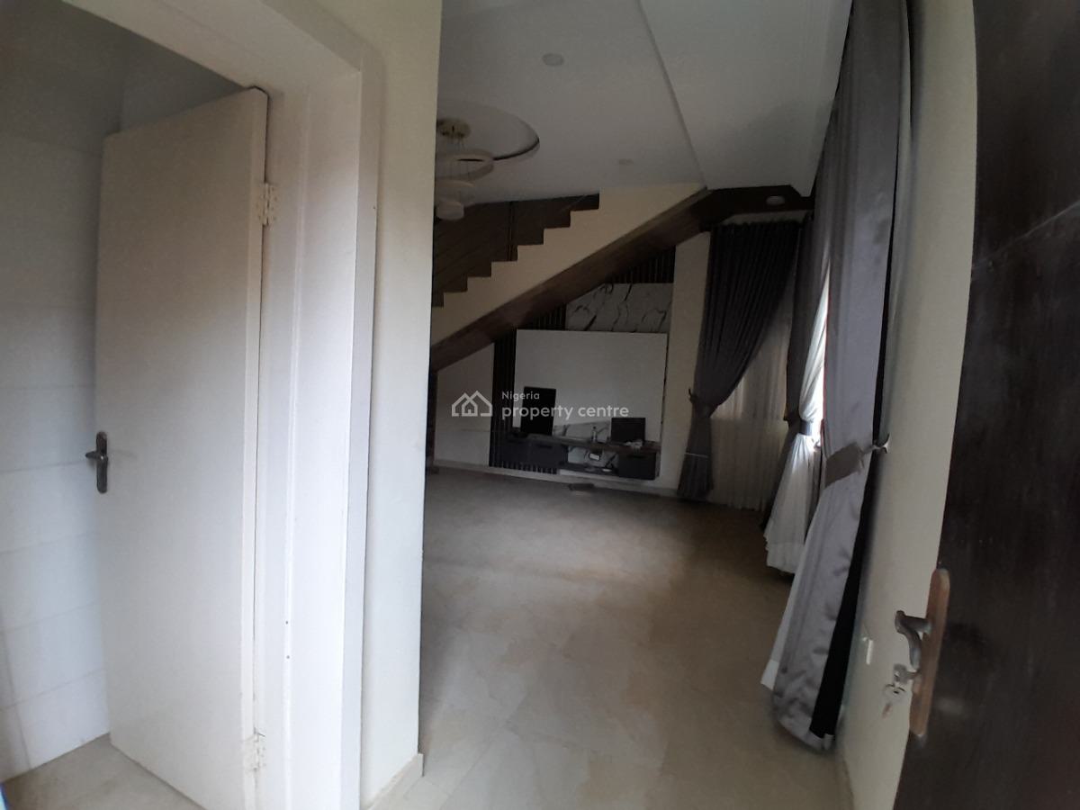 4 Bedroom Terrace Duplex with Bq, Ologolo, Lekki, Lagos, Terraced Duplex for Sale