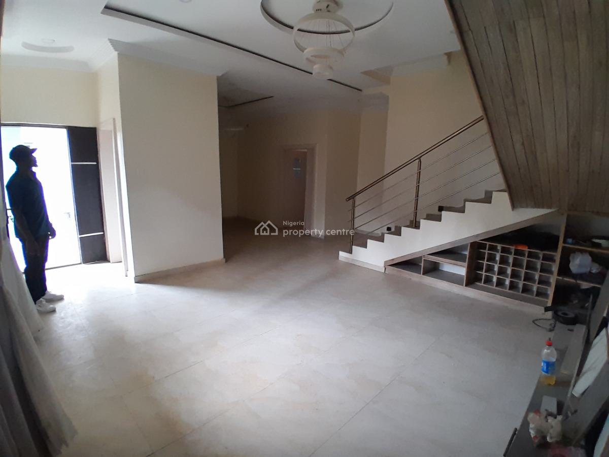 4 Bedroom Terrace Duplex with Bq, Ologolo, Lekki, Lagos, Terraced Duplex for Sale