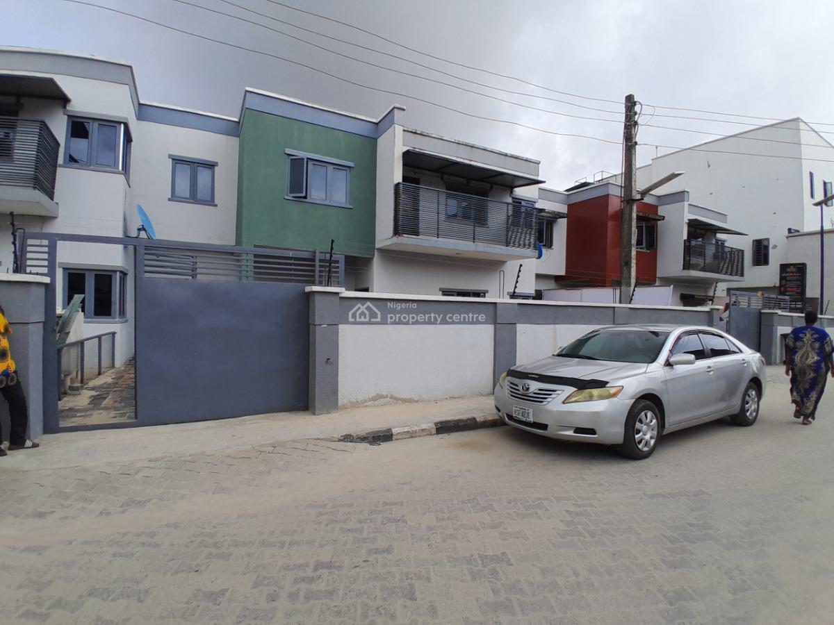 4 Bedroom Terrace Duplex with Bq, Ologolo, Lekki, Lagos, Terraced Duplex for Sale