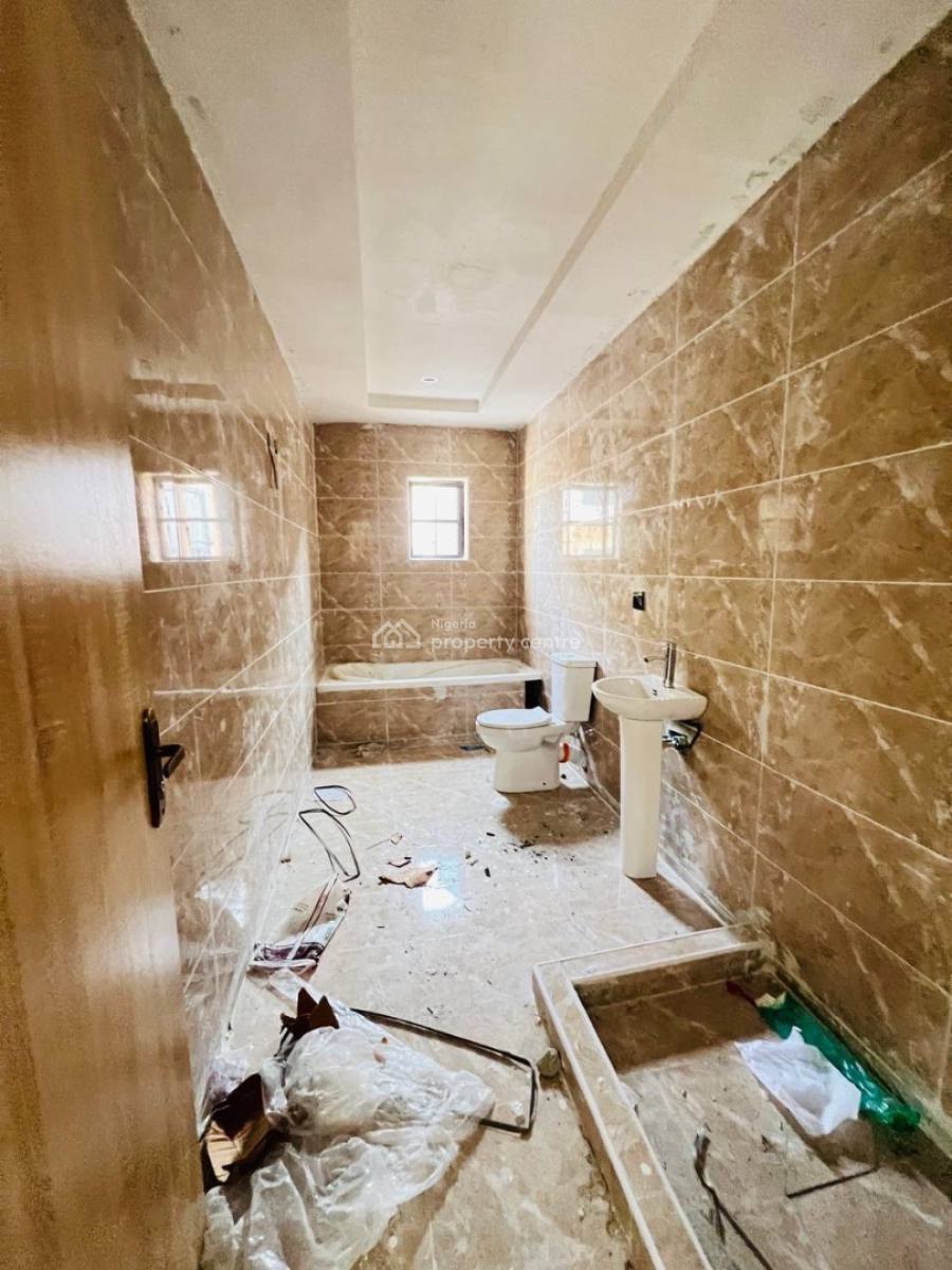 Spacious 4 Bedroom Terrace Duplex + Bq, Great Deal Inside Lekki Phase 1, Lekki Phase 1, Lekki, Lagos, Terraced Duplex for Sale