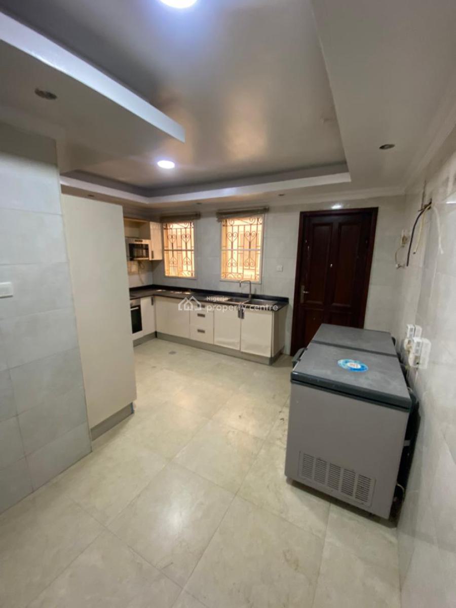 Serviced One (1) Bedroom Mini Flat, Lekki Phase 1, Lekki, Lagos, Mini Flat (room and Parlour) for Rent