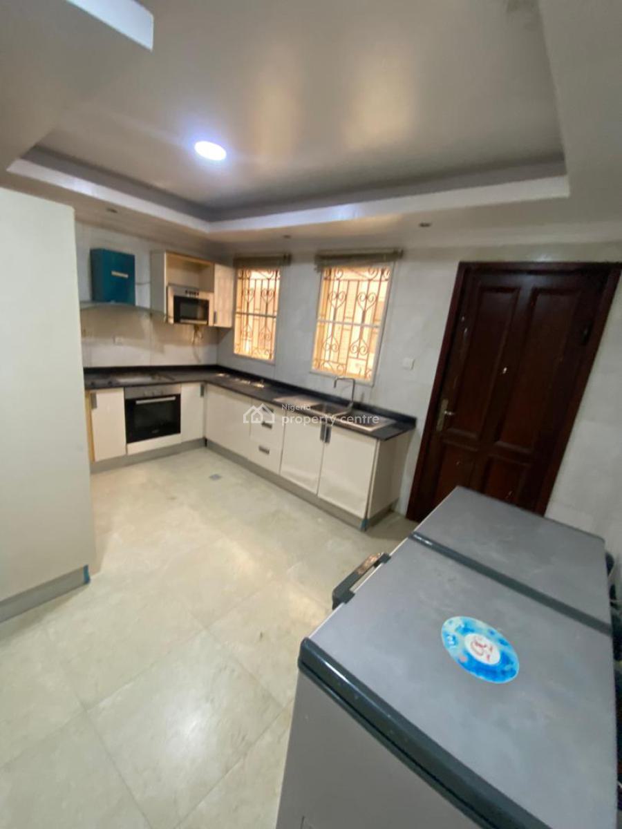 Serviced One (1) Bedroom Mini Flat, Lekki Phase 1, Lekki, Lagos, Mini Flat (room and Parlour) for Rent