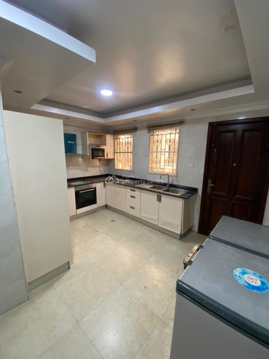 Serviced One (1) Bedroom Mini Flat, Lekki Phase 1, Lekki, Lagos, Mini Flat (room and Parlour) for Rent