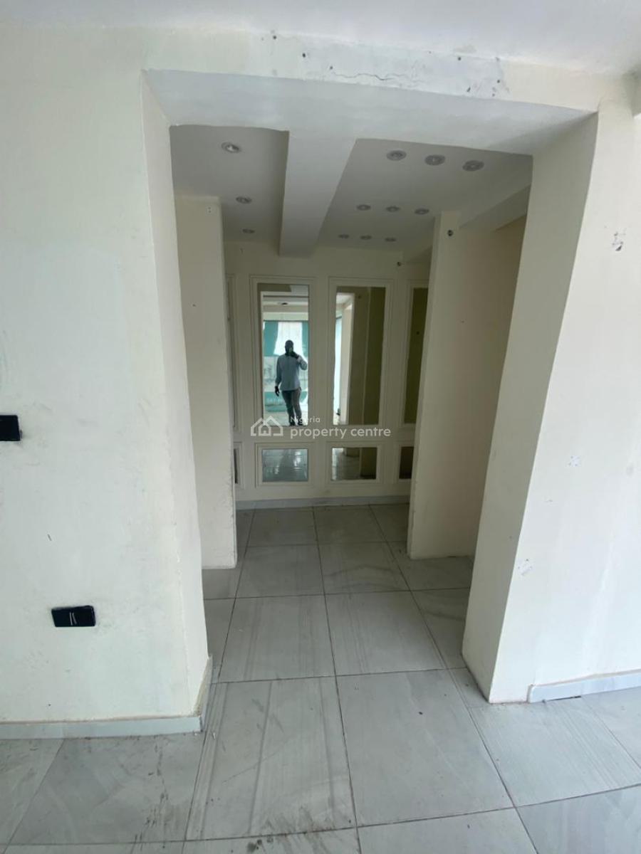 Tastefully Built and Remarkable First Floor 230 Space, Lekki Phase 1, Lekki, Lagos, Office Space for Rent