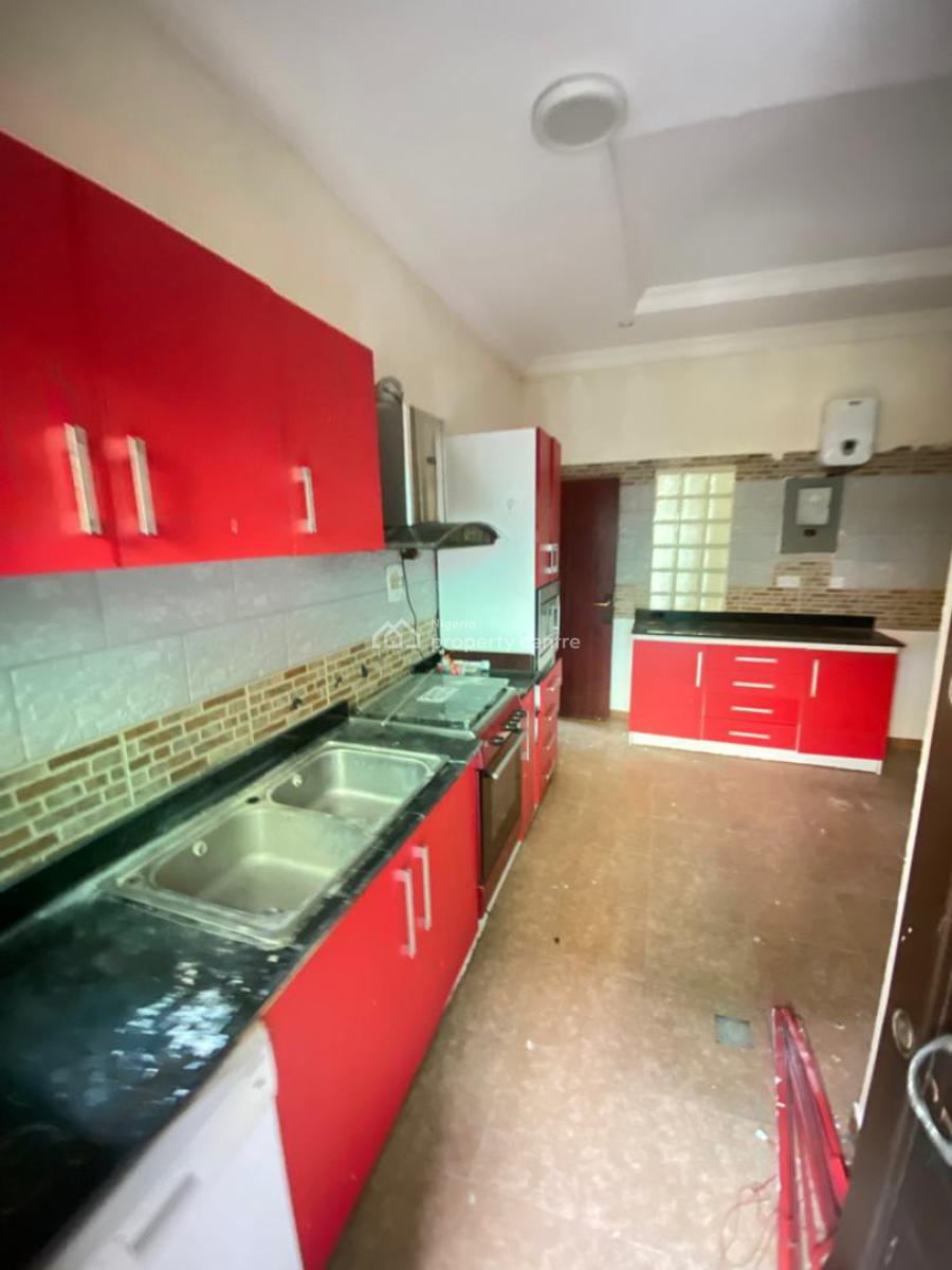 (4) Bedroom Semi Detached Duplex, Lekki Phase 1, Lekki, Lagos, Semi-detached Duplex for Rent