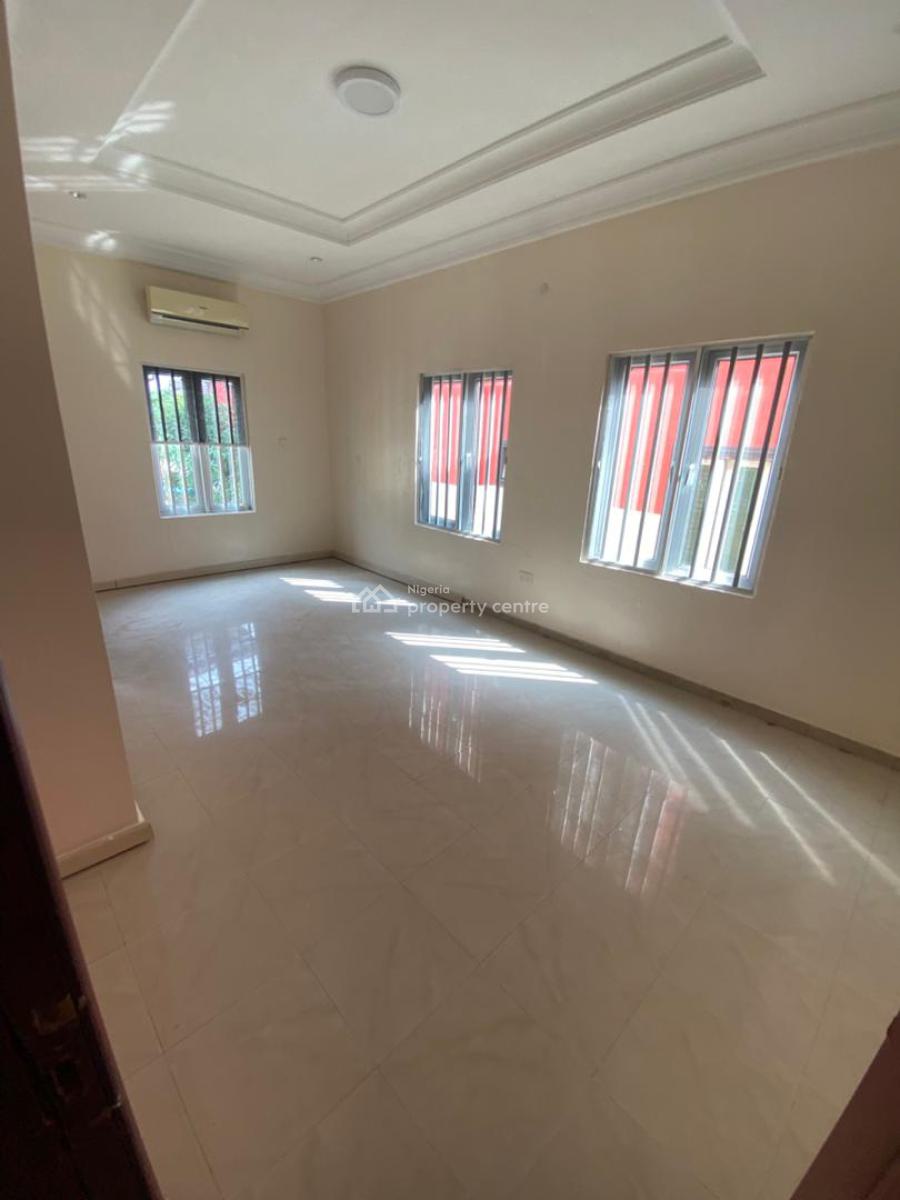(4) Bedroom Semi Detached Duplex, Lekki Phase 1, Lekki, Lagos, Semi-detached Duplex for Rent
