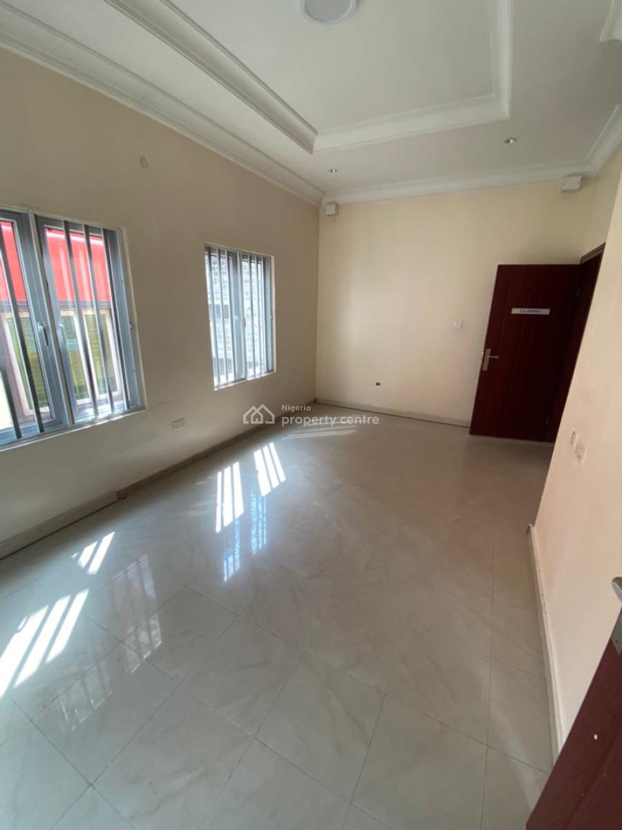 (4) Bedroom Semi Detached Duplex, Lekki Phase 1, Lekki, Lagos, Semi-detached Duplex for Rent