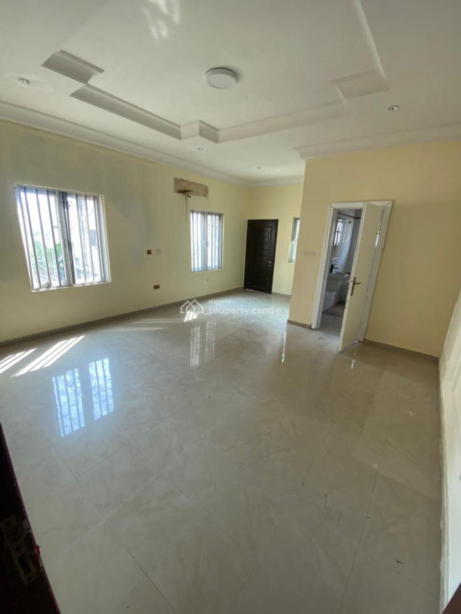 (4) Bedroom Semi Detached Duplex, Lekki Phase 1, Lekki, Lagos, Semi-detached Duplex for Rent