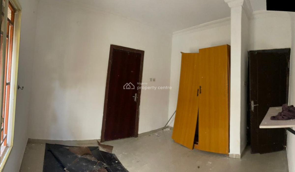 Spacious 2 Bedroom, Few Min Drive From The Express., Ologolo, Lekki, Lagos, Flat / Apartment for Rent