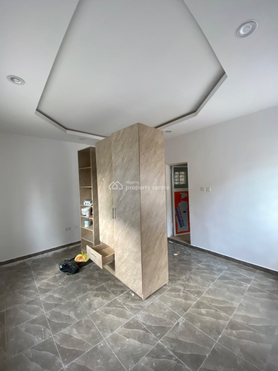 Spacious 3 Bedroom Apartment Upstairs 2 Tenants, Thera Peace Estate Sangotedo, Ajah, Lagos, Flat / Apartment for Rent