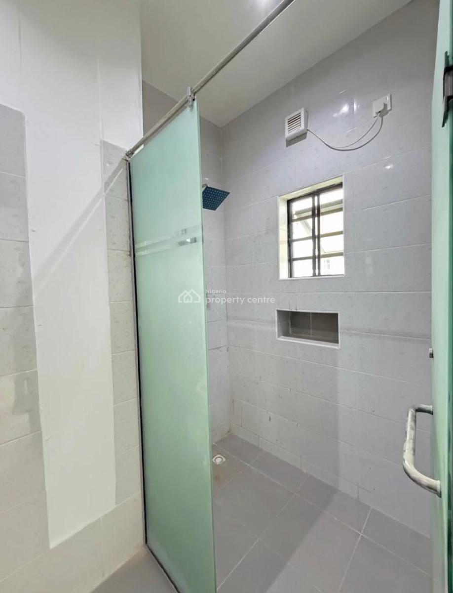 Luxury 3 Bedroom with Bq, Lekki Phase 1, Lekki, Lagos, Flat / Apartment for Sale