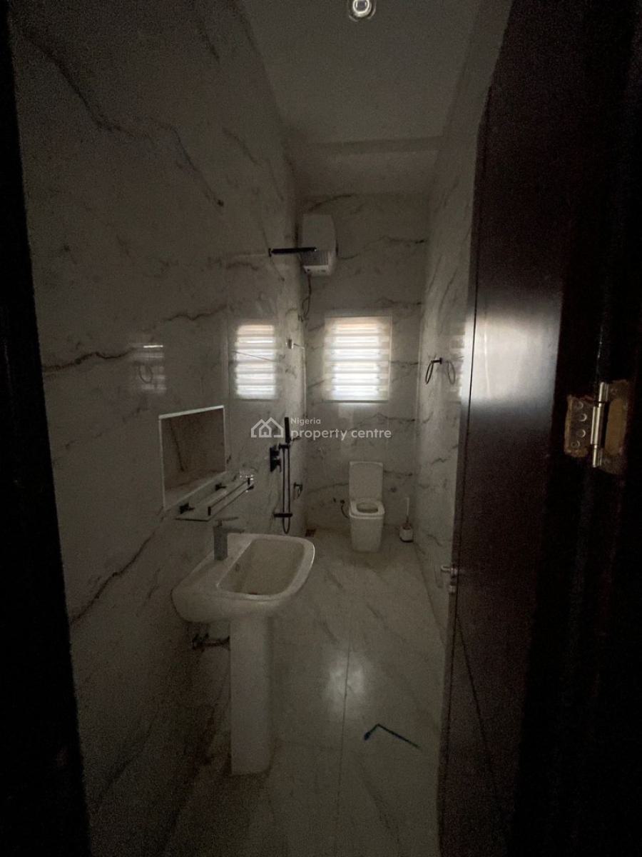 5 Bedroom Duplex with 5 Aside Futsal Pitch, Unguwan Rimi Gra, Kaduna North, Kaduna, Detached Duplex for Sale