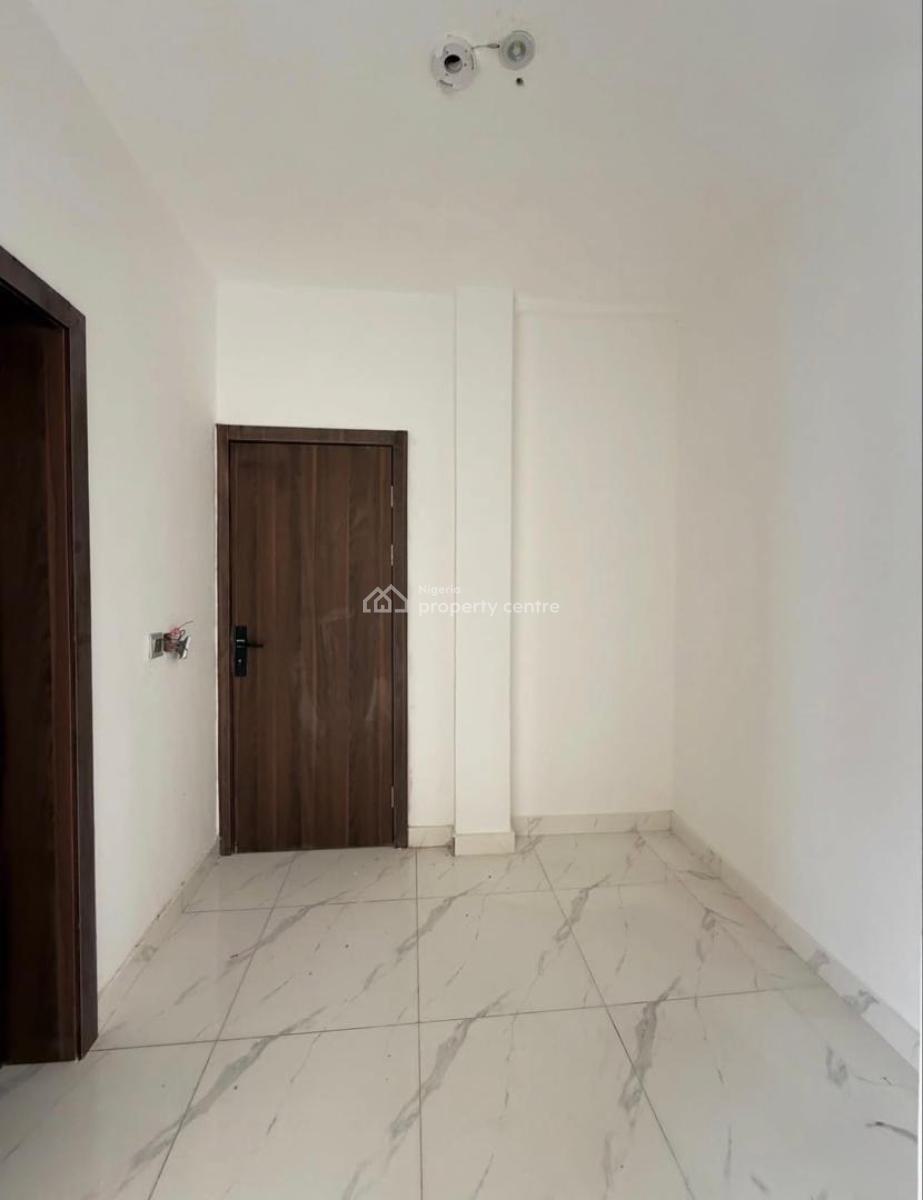 Lovely 2 Bedroom, Off Freedom Way, Lekki, Lagos, Flat / Apartment for Sale