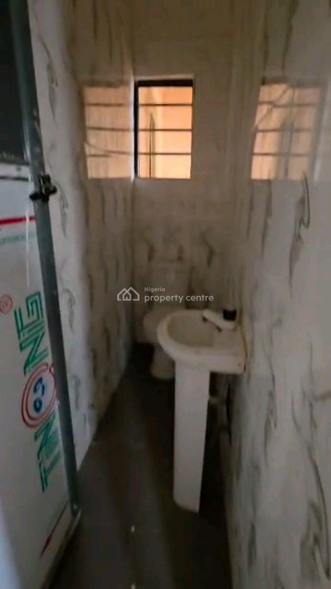 Newly Built, Spacious and Standard  Two Bedroom Flat, Onipanu, Shomolu, Lagos, Flat / Apartment for Rent