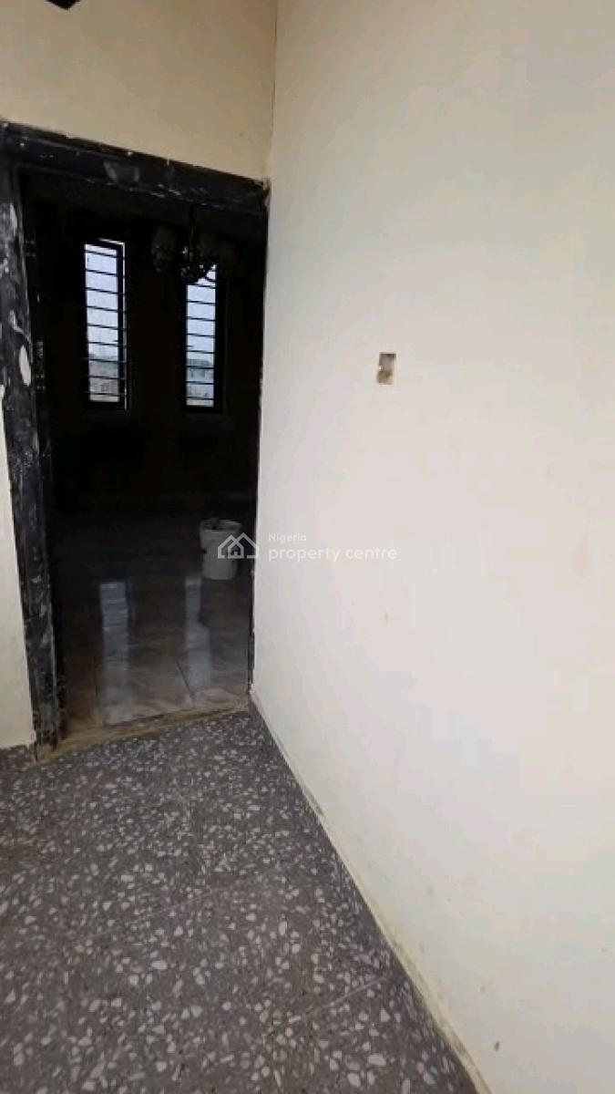 Newly Built, Spacious and Standard  3 Bedroom Flat, Onipanu, Shomolu, Lagos, Flat / Apartment for Rent