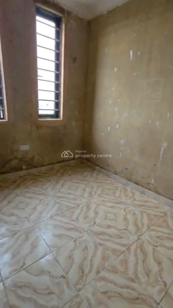 Newly Built, Spacious and Standard Two Bedroom Flat in a Secured, Onipanu, Shomolu, Lagos, Flat / Apartment for Rent