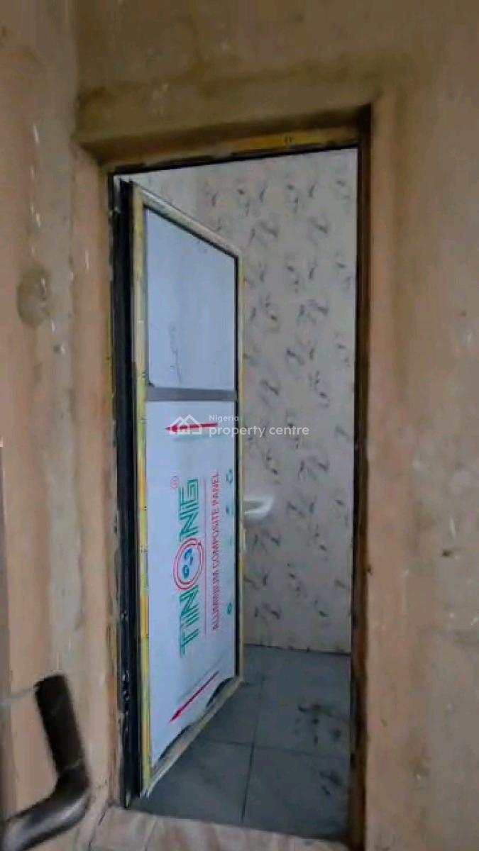 Newly Built, Spacious and Standard Two Bedroom Flat in a Secured, Onipanu, Shomolu, Lagos, Flat / Apartment for Rent