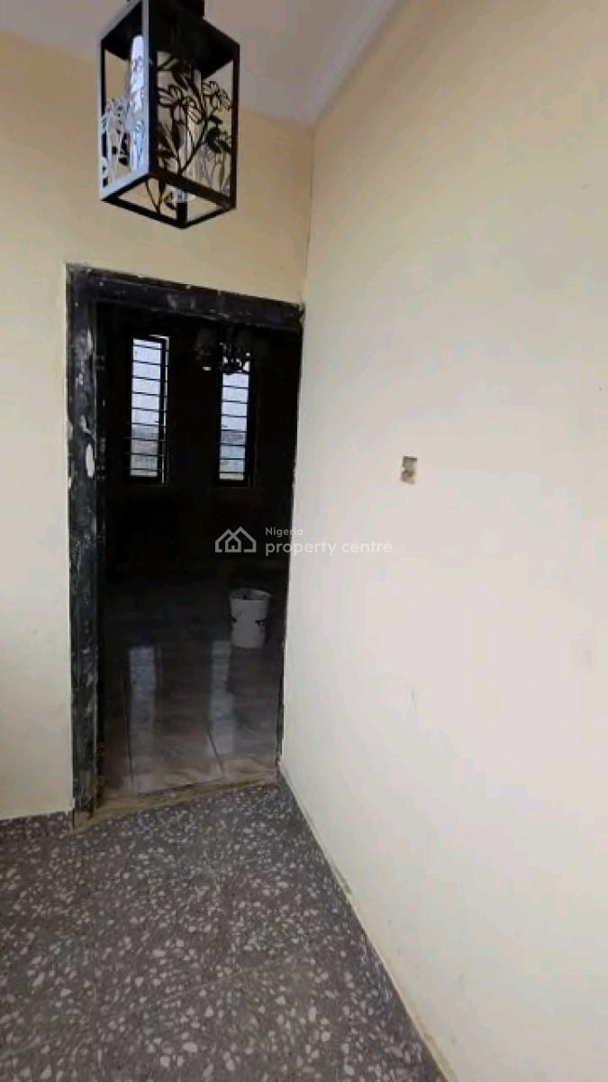 Newly Built, Spacious and Standard 3 Bedroom Flat in a Secured, Onipanu, Shomolu, Lagos, Flat / Apartment for Rent