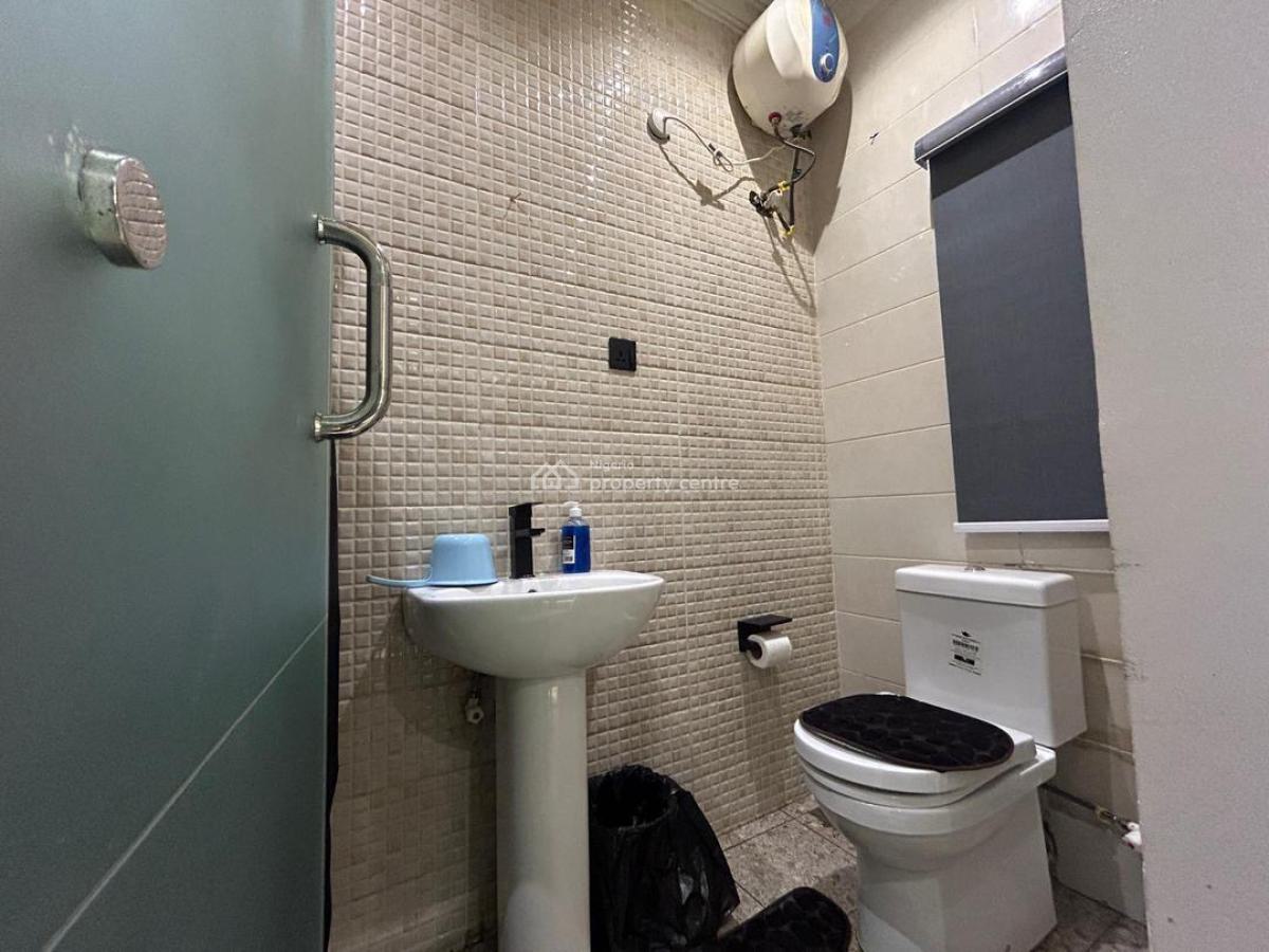 Stylish and Well-furnished 3 Bedroom Apartment, Lekki Phase 1, Lekki, Lagos, Flat / Apartment Short Let