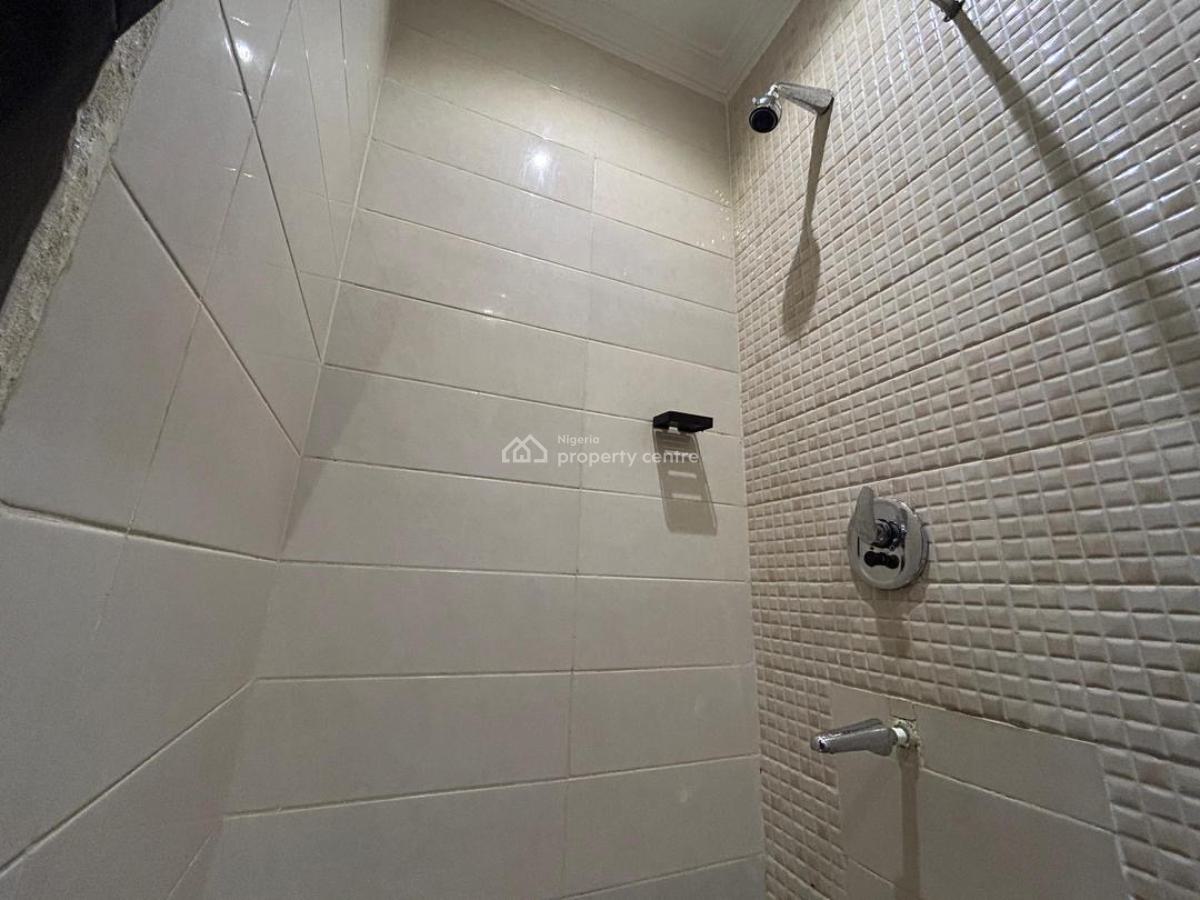 Stylish and Well-furnished 3 Bedroom Apartment, Lekki Phase 1, Lekki, Lagos, Flat / Apartment Short Let