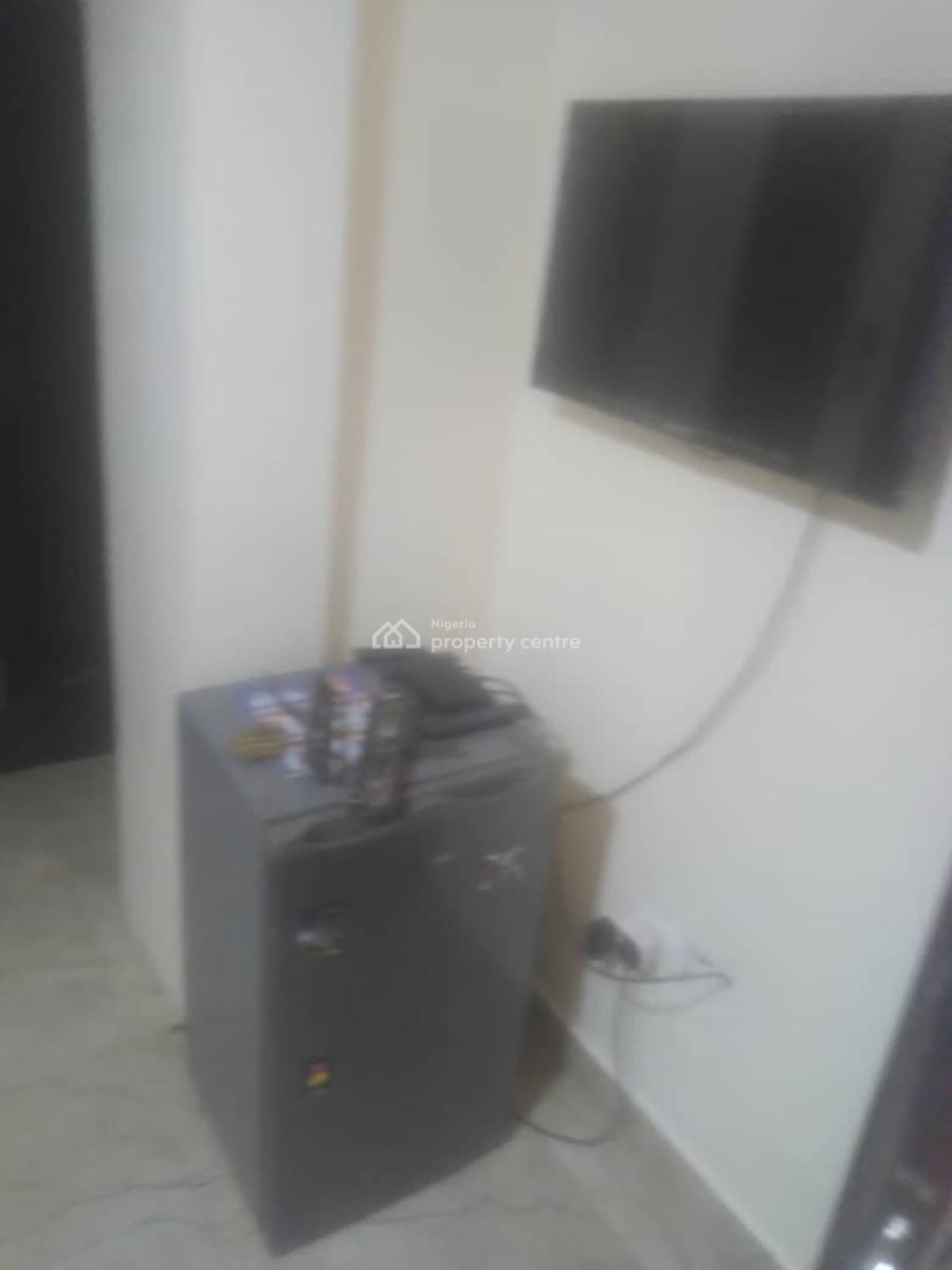 Just Vacated Furnished Studio Apartment Fastest Finger Video Available, Kofo Abayomi, Victoria Island (vi), Lagos, Self Contain (single Rooms) for Rent