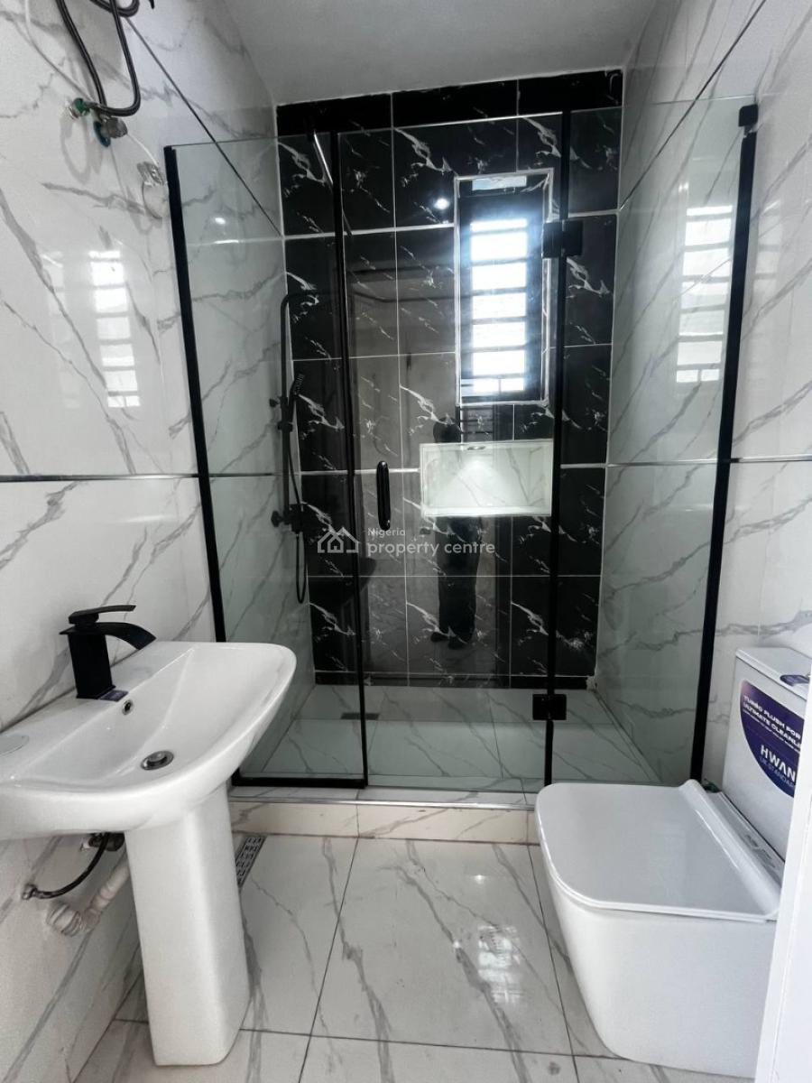 5 Bedroom Detached House with a Bq, Osapa, Lekki, Lagos, Detached Duplex for Sale