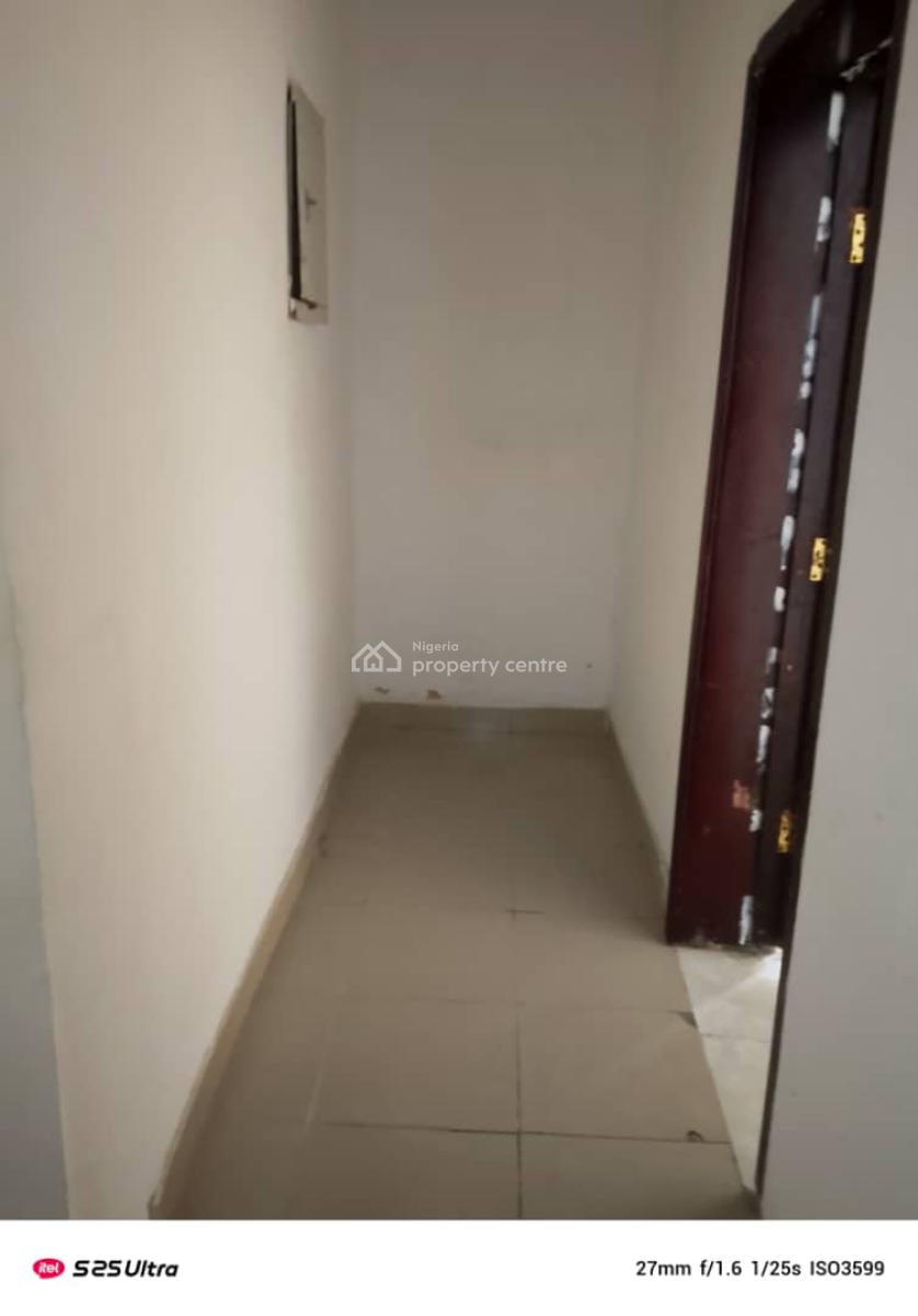 Room and Palour Self Contained, Alpha Beach Road ( New Road ), Lekki, Lagos, Mini Flat (room and Parlour) for Rent