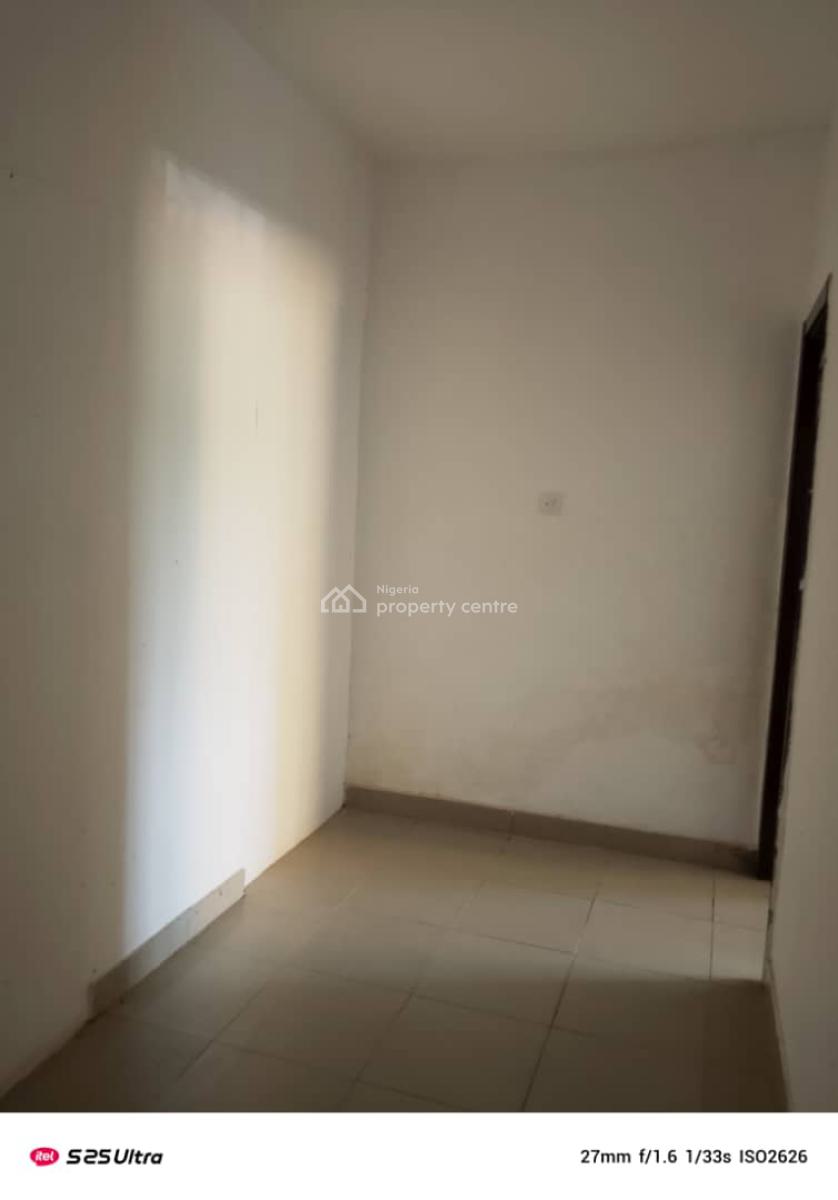 Room and Palour Self Contained, Alpha Beach Road ( New Road ), Lekki, Lagos, Mini Flat (room and Parlour) for Rent