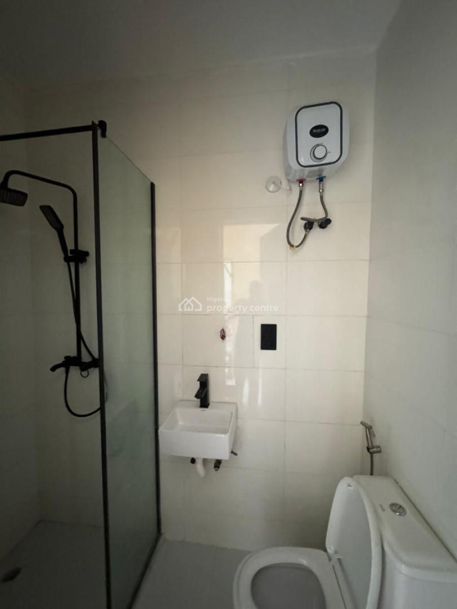 Spacious 3bedroom Apartment  Available Osapa, Osapa, Lekki, Lagos, Flat / Apartment for Rent