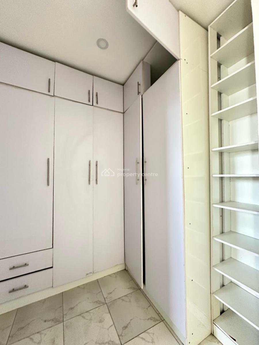 Well Finished 5 Bedroom Terraced Duplex with Bq, Ologolo, Lekki, Lagos, Terraced Duplex for Sale