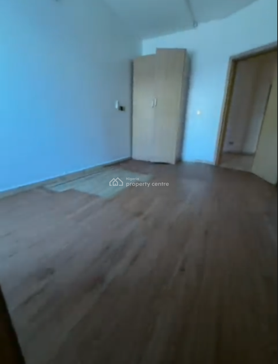 Room Upstairs with Ac, Orchid Rd, Lekki Phase 2, Lekki, Lagos, Flat / Apartment for Rent