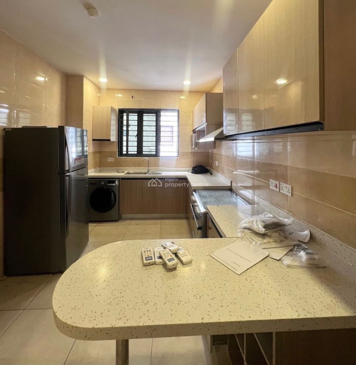 Massive 3 Bedroom Apartment with a Bq, Ikoyi, Lagos, Flat / Apartment for Rent