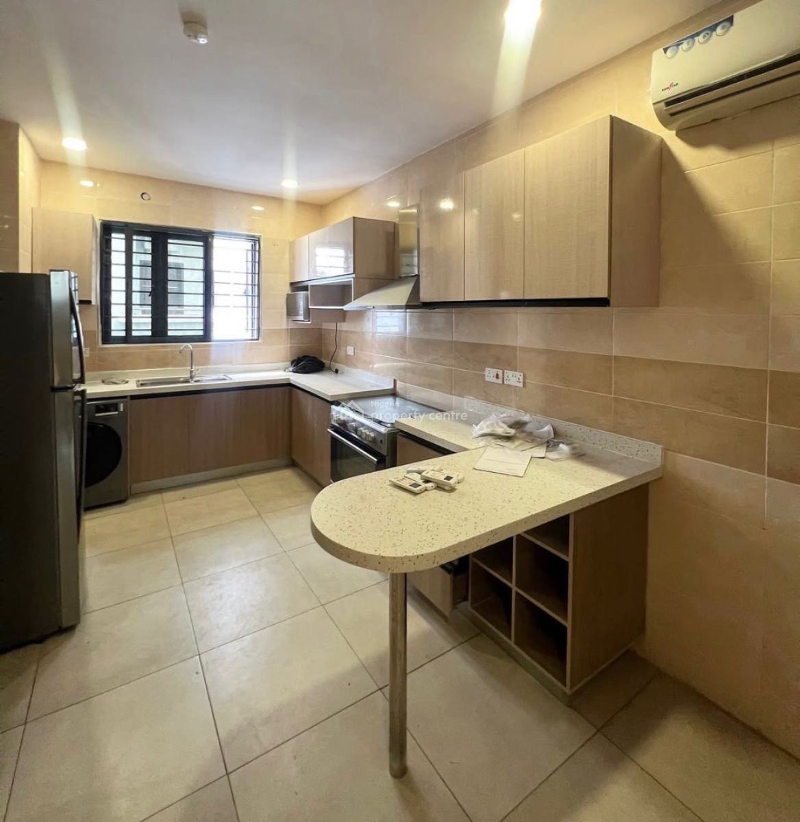 Massive 3 Bedroom Apartment with a Bq, Ikoyi, Lagos, Flat / Apartment for Rent