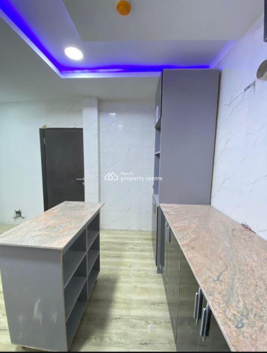 Brand New 2 Bedroom Apartment with Bq an Elevator, Lekki Phase 1, Lekki, Lagos, Flat / Apartment for Rent