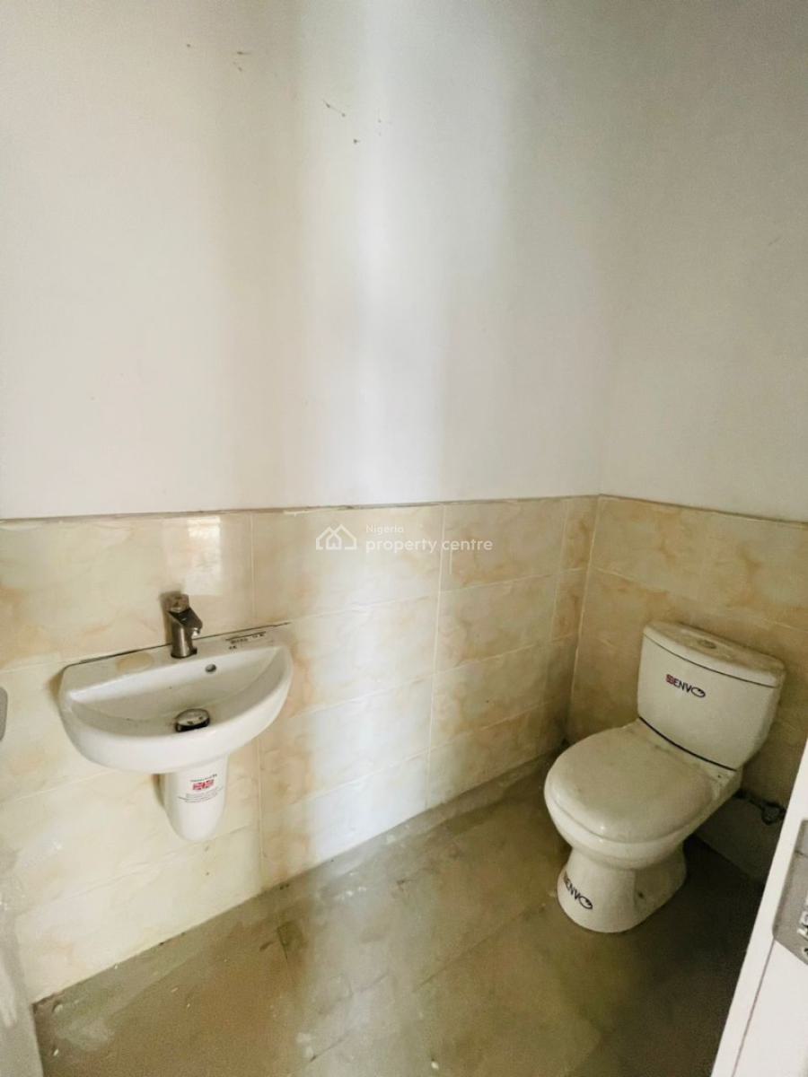 2 Bedroom Apartment, Ikota, Lekki, Lagos, Flat / Apartment for Rent