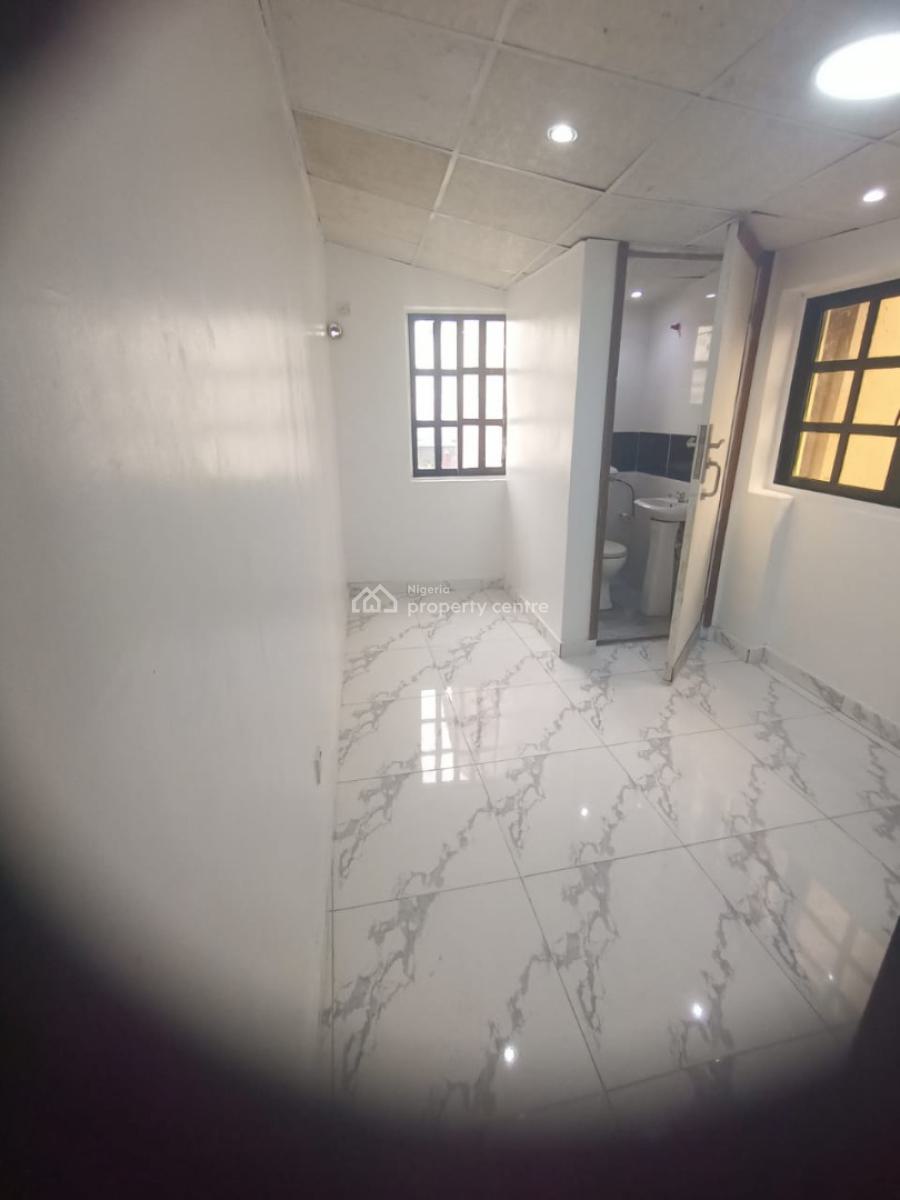 a 3 Bedroom Mini Duplex, Lekki Phase 1, Lekki, Lagos, Commercial Property for Rent