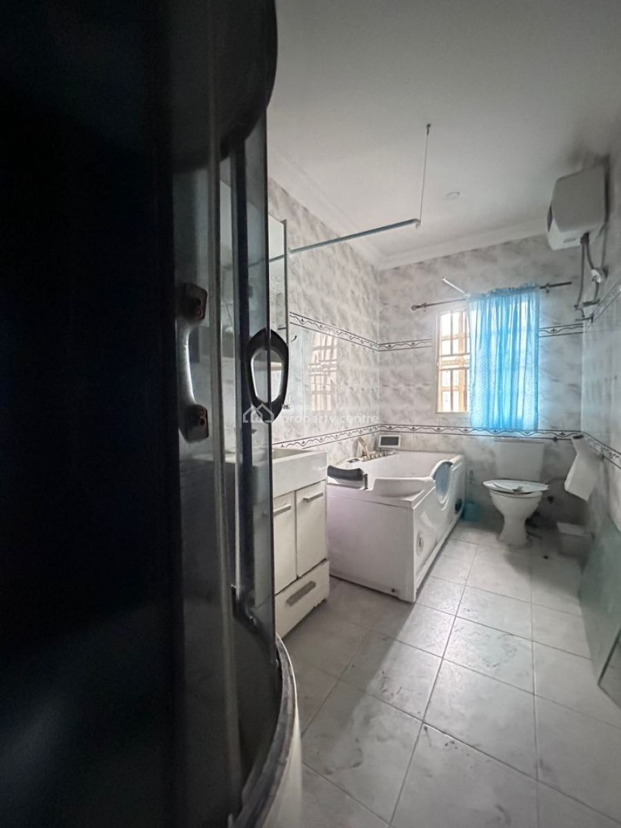 Exquisitely Massive Nd Beautiful 3bedroom Apartment All Ensuit, One of The Estates in Lekki Phase 1, Lekki Phase 1, Lekki, Lagos, Flat / Apartment for Rent
