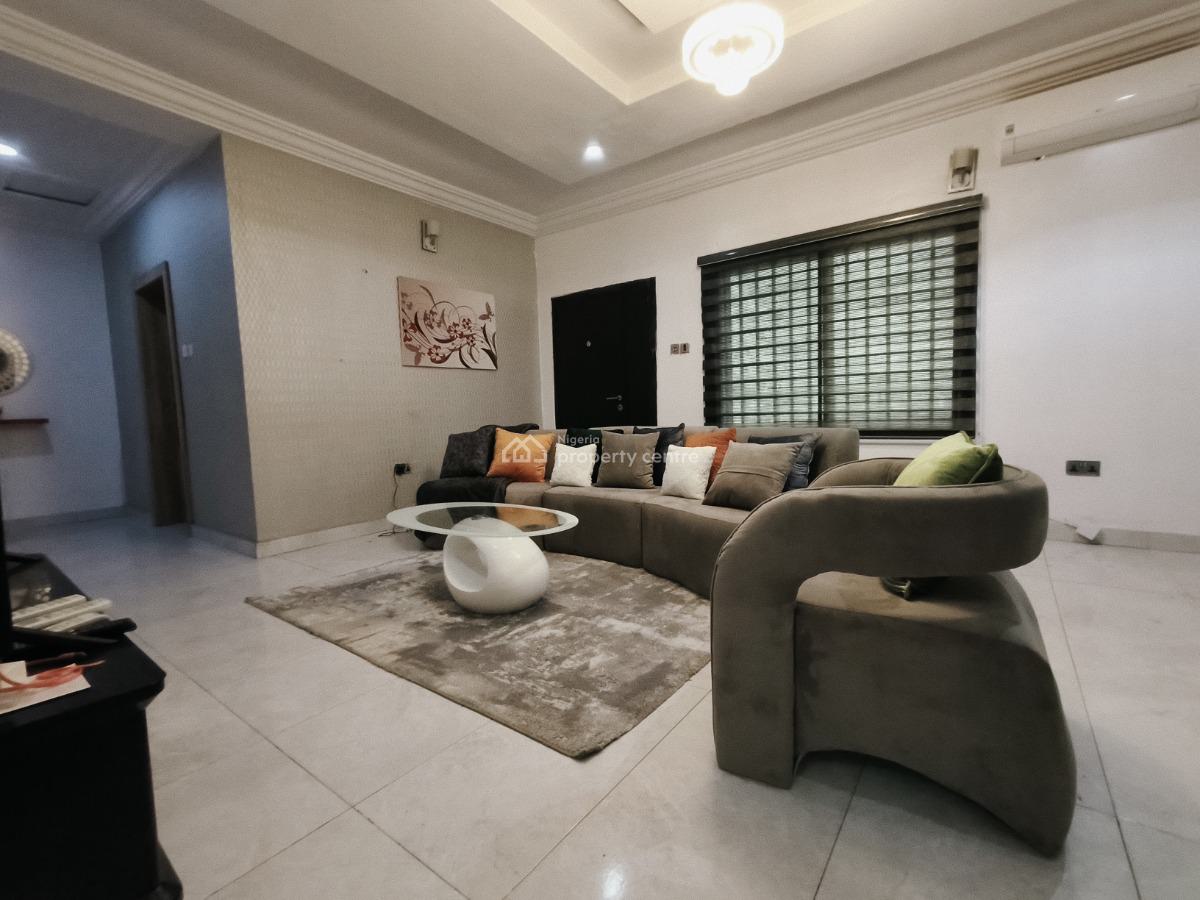 Exquisite 2 Bedroom Apartment, Lekki Phase 1, Lekki, Lagos, Flat / Apartment Short Let
