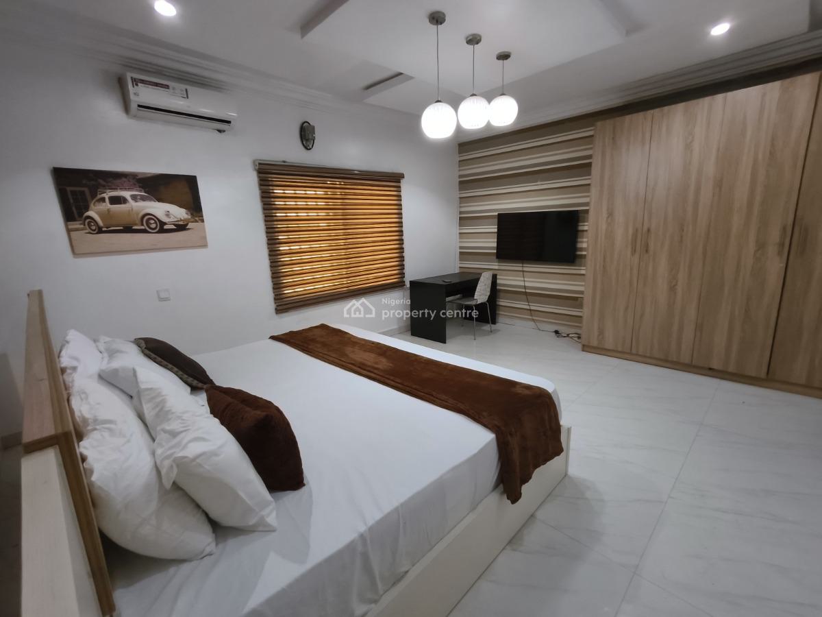 Exquisite 2 Bedroom Apartment, Lekki Phase 1, Lekki, Lagos, Flat / Apartment Short Let
