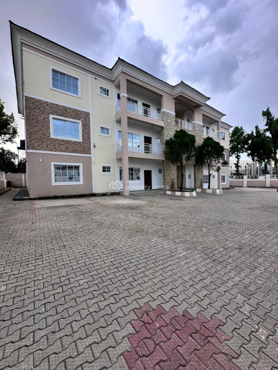 Renovated 3 Bedroom Block of Flat, Garki, Abuja, House for Sale