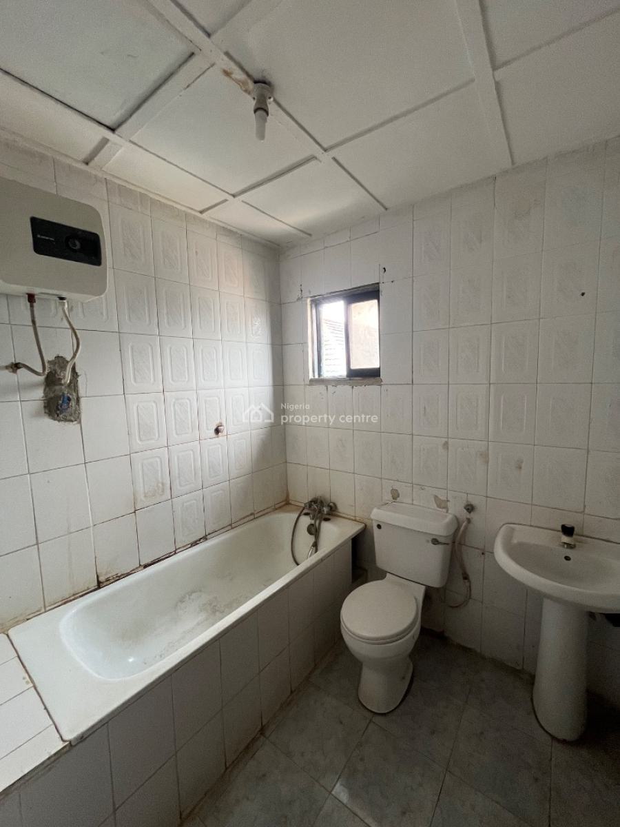 Standard Mini Flat Available, Lekki Phase 1, Lekki, Lagos, Mini Flat (room and Parlour) for Rent