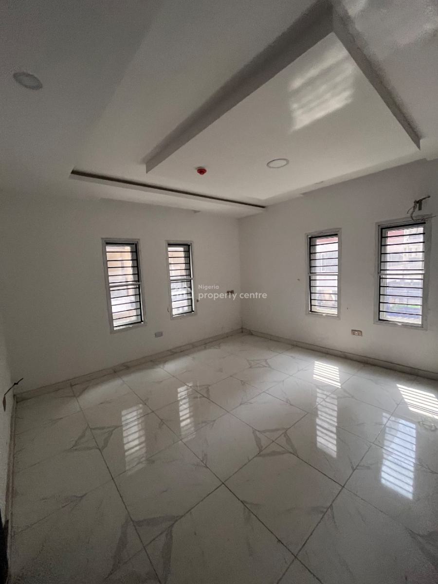 Luxury 2 Bedroom Apartment + Bq Available, Lekki Phase 1, Lekki, Lagos, Flat / Apartment for Rent