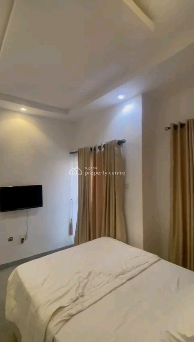 2 Nos of Decent Mini Duplex All Room En-suite with Guest Toilet, By Pedro Road, Shomolu, Lagos, Detached Duplex for Rent